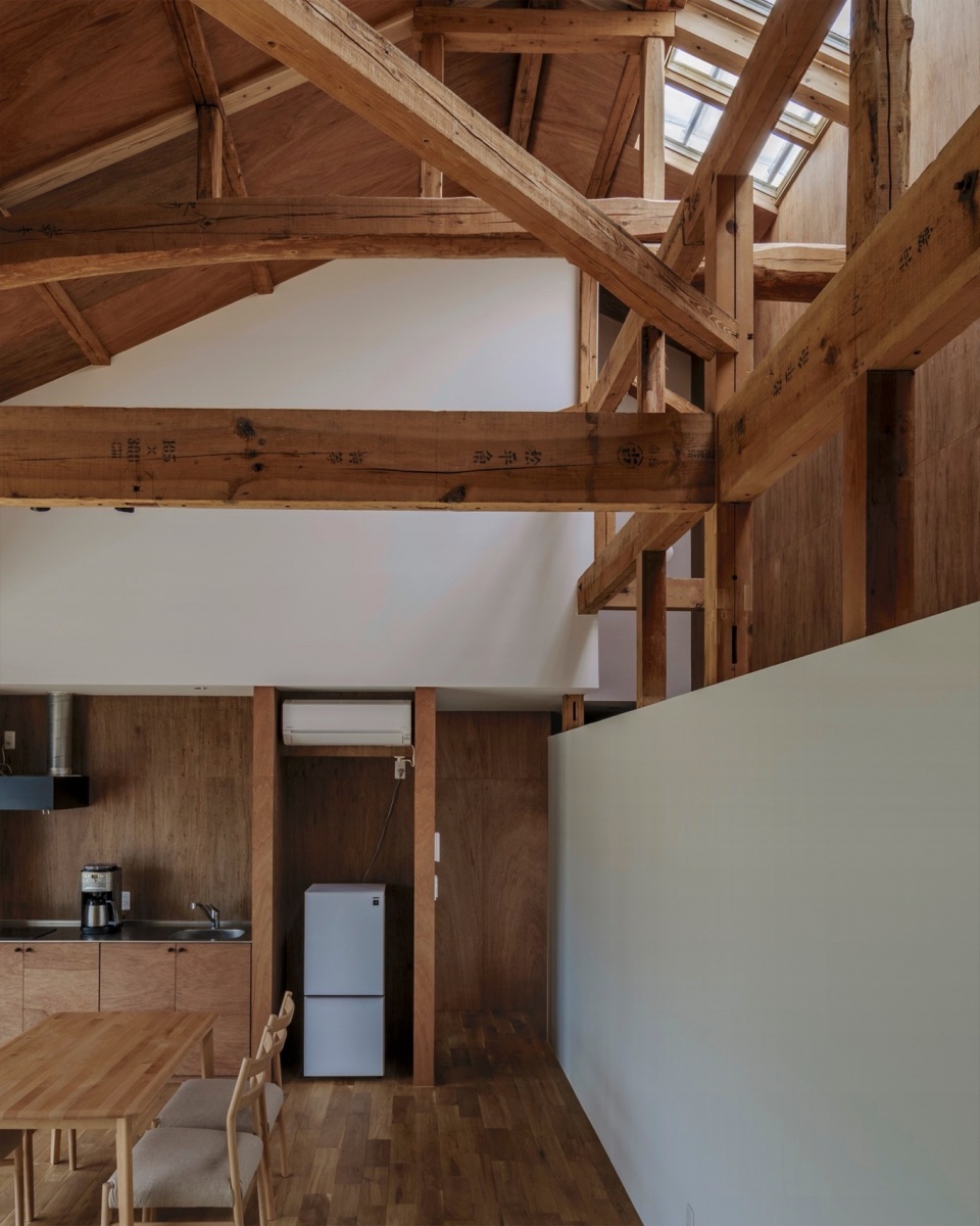 timber framing of 1979 by tsutsumi associates