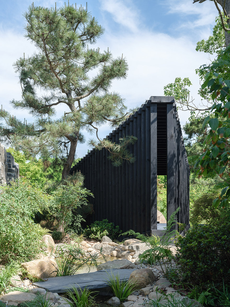 3 to 1 pavilion by temp