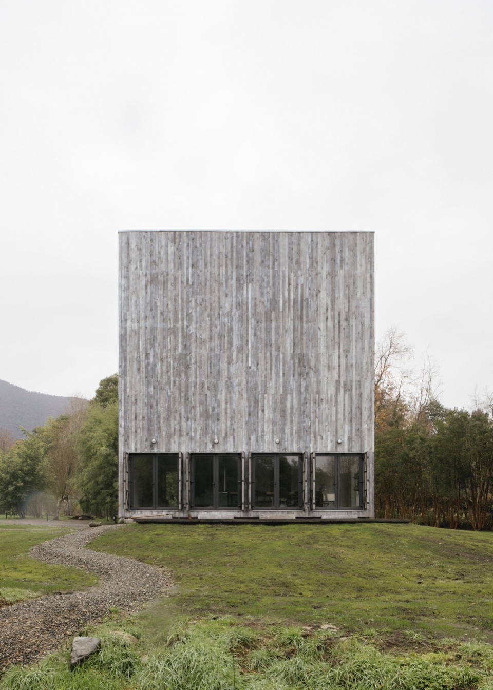HUMO HOUSE Ivan Bravo architects