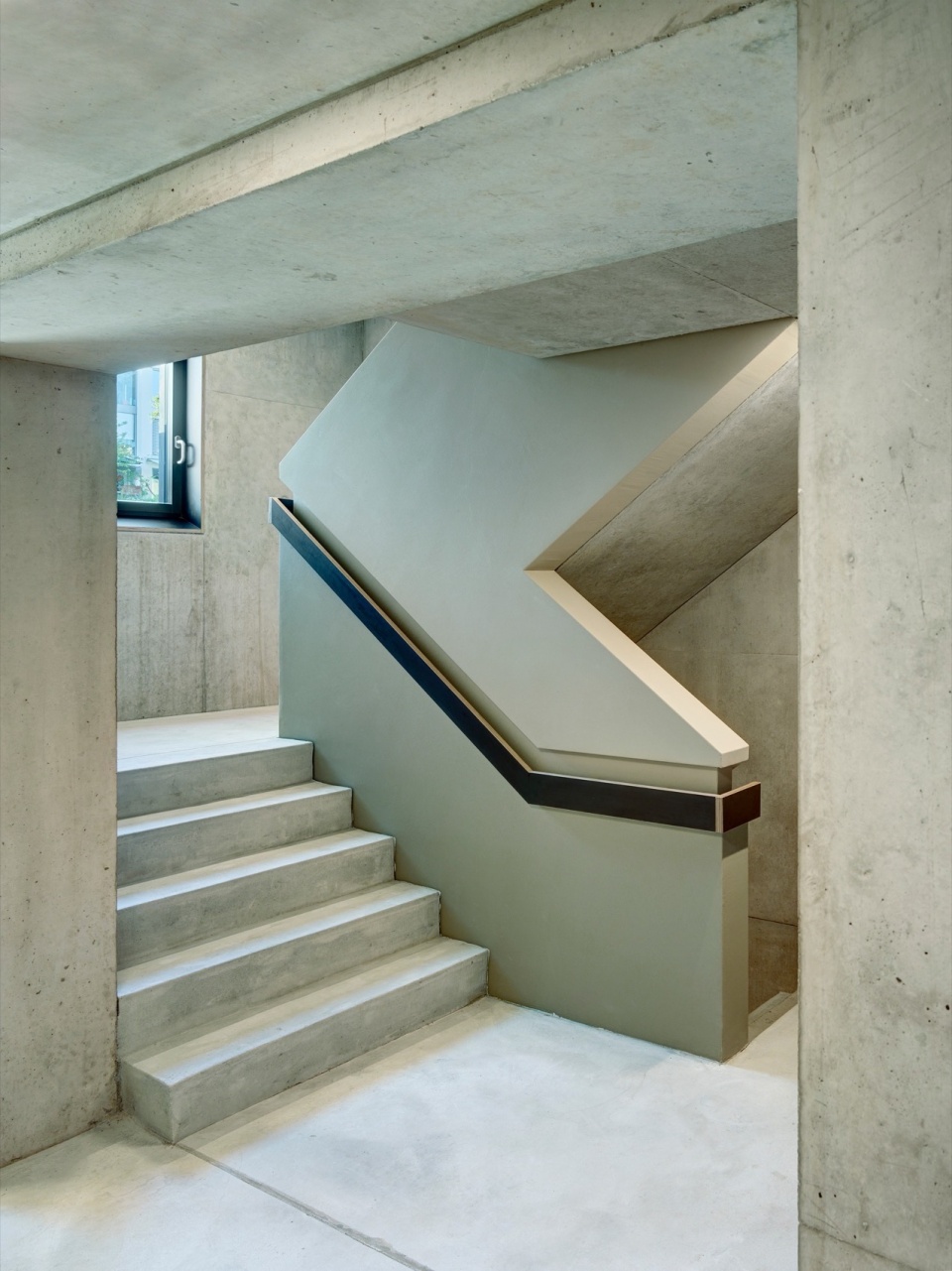 Apartment Building L329 in Zurich Switzerland by Rossetti Wyss Architects