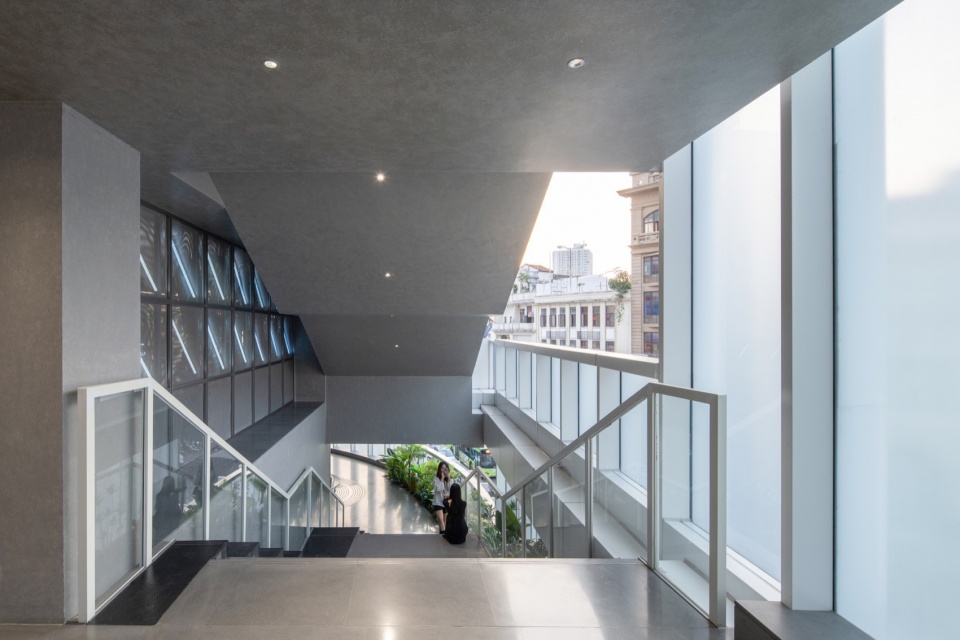 Beijing Road Yue Chao Building NEW IN Renovation Project by Atelier cnS CICADA ART