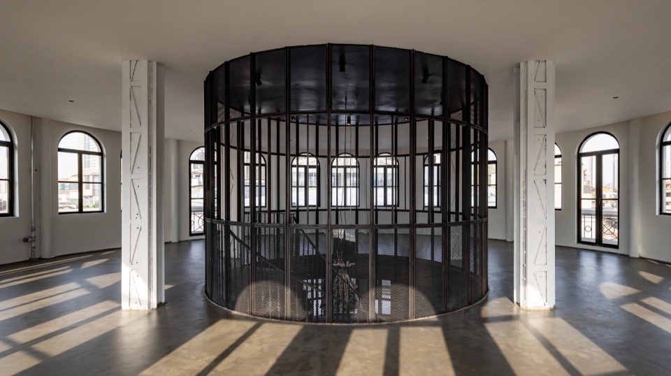 The Circle of Min Zhong Le Yuan China by Basistudio