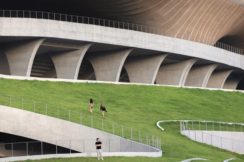 quzhou sports campus by mad