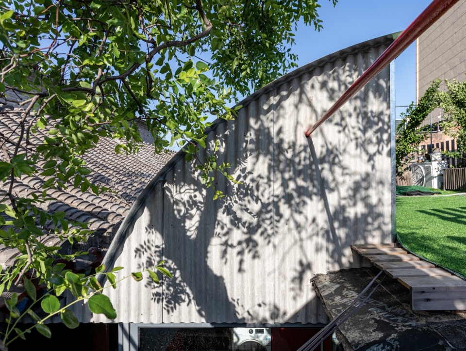 Chimney House Beijing by Atelier KAI Architectes