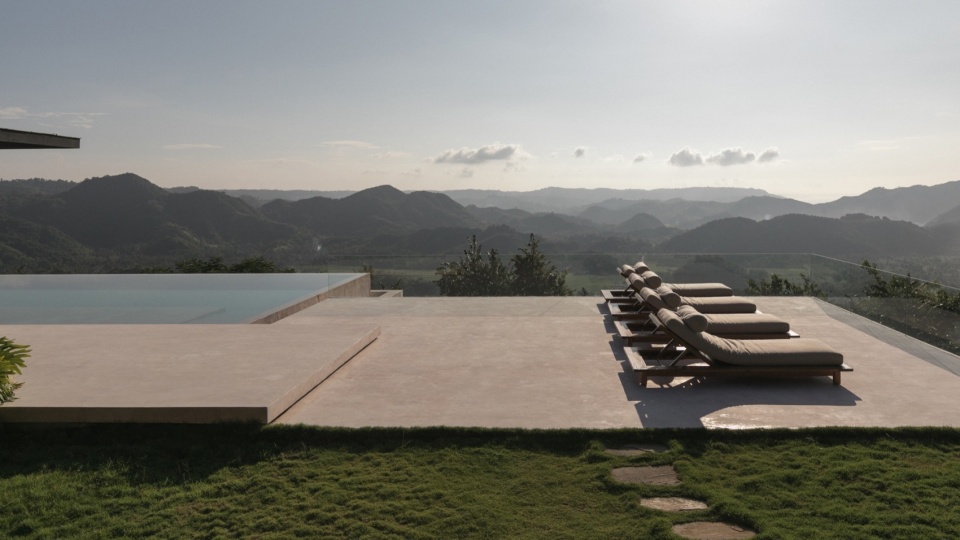 V HOUSE Atelier Alejandro Borrego