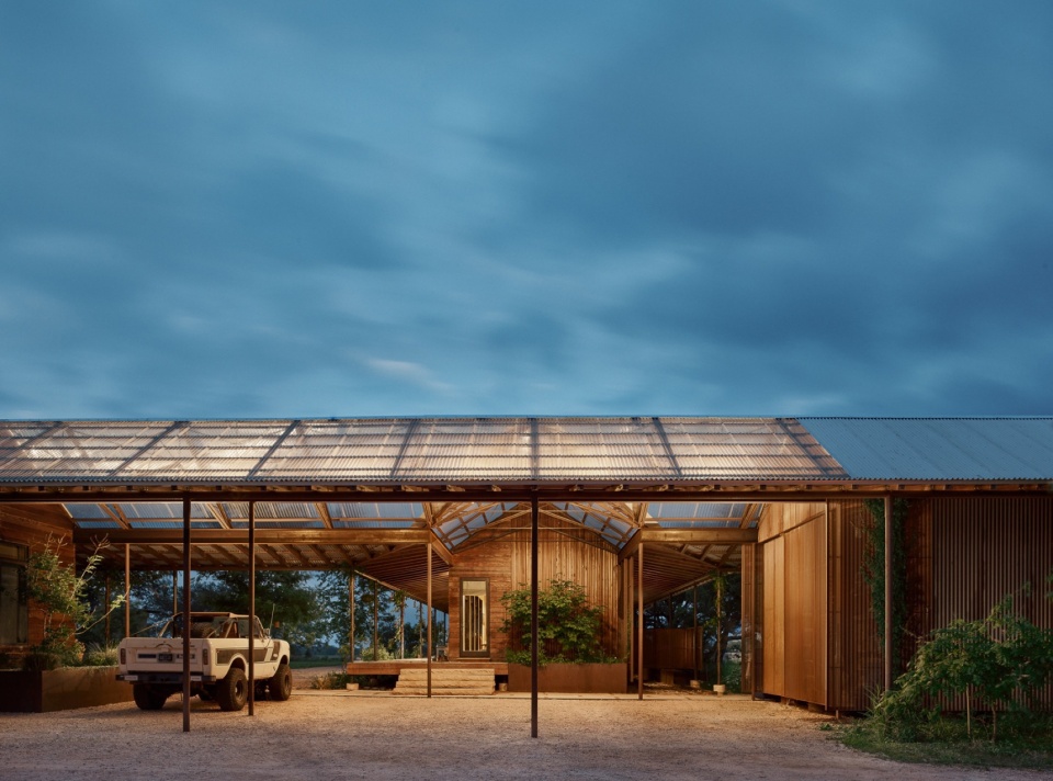 roam ranch by baldridge architects
