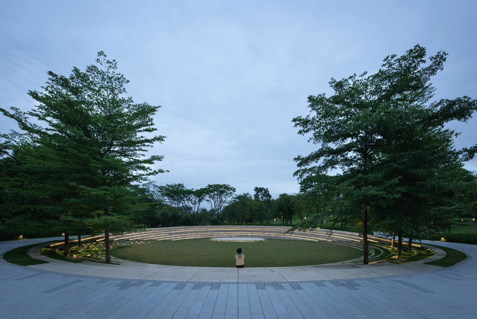 The Landscape Design of Dajinzhong Park by scutad - Gooood