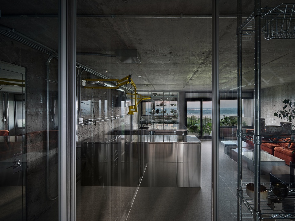 bruj by studio jean verville architectes