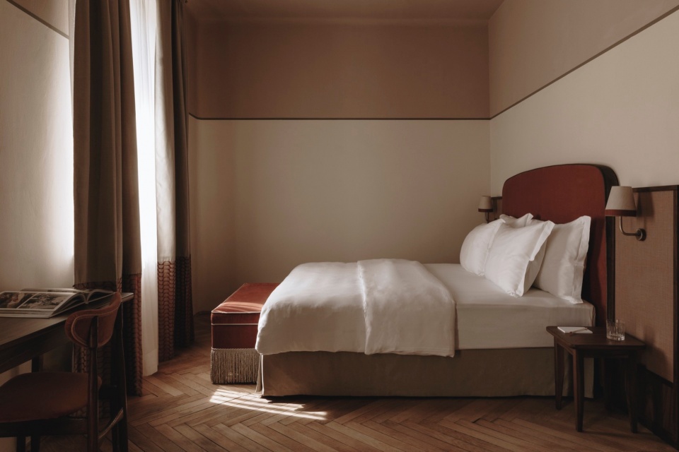 Parkhotel Mondschein by THE AFICIONADOS