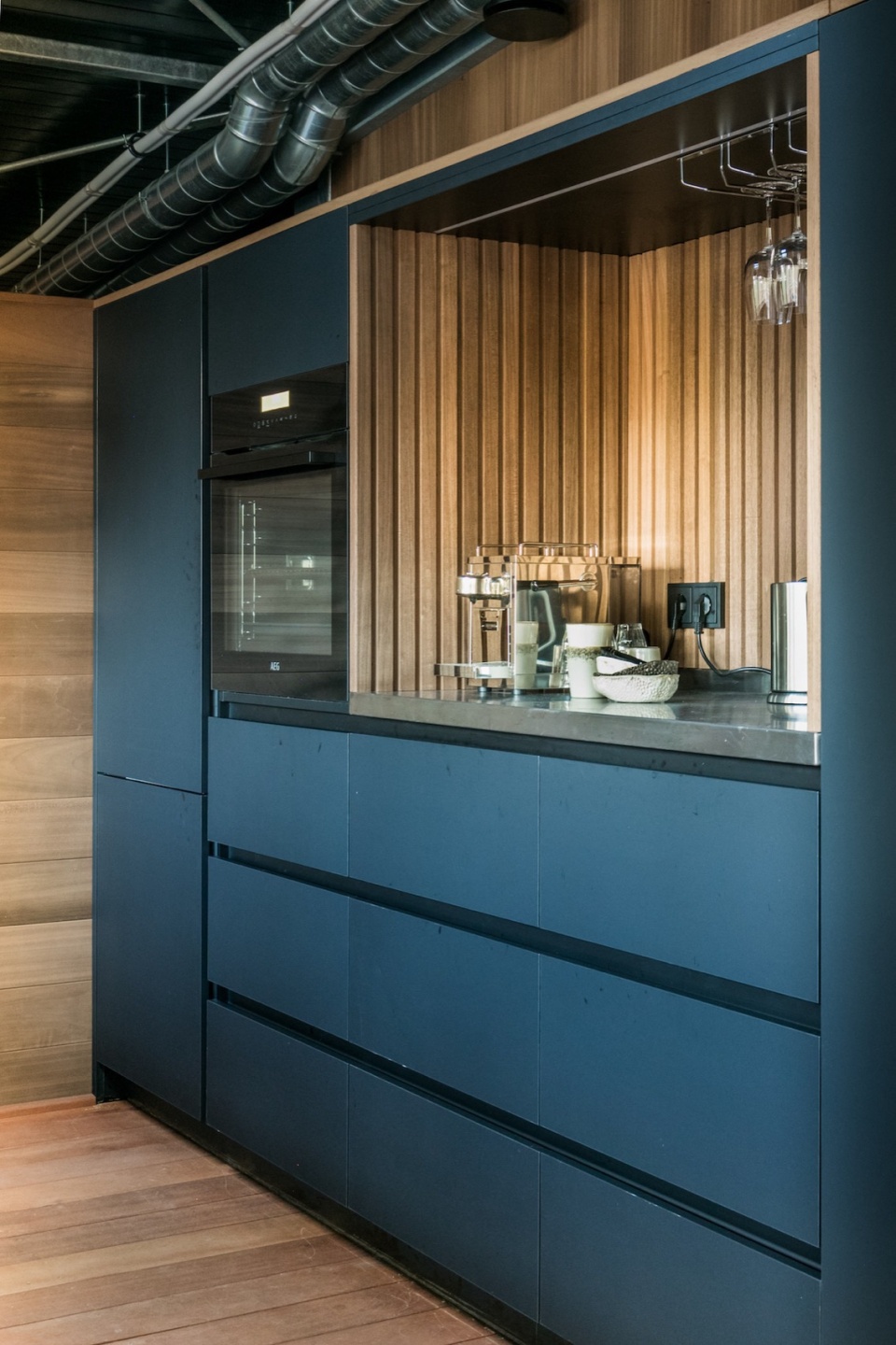 steel house by getaway projects
