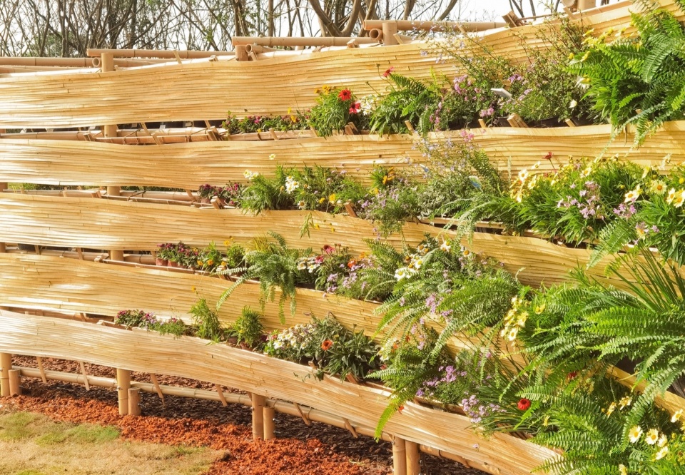 Eastern Fences by Beijing Forestry University Atelier Folie