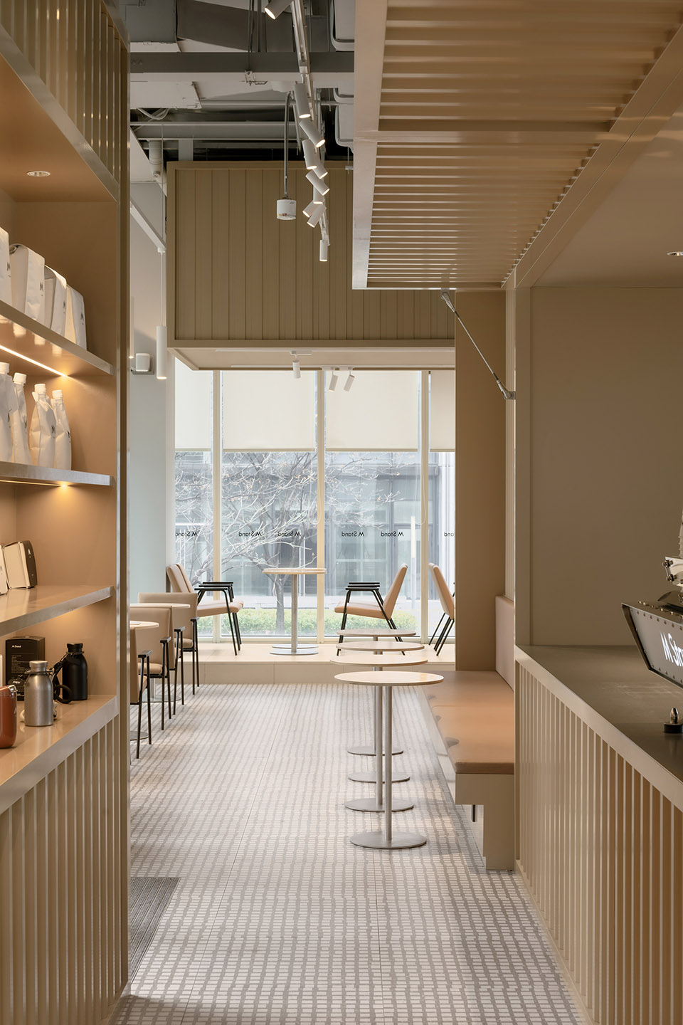 m stand lvgu cafe by 15 studio