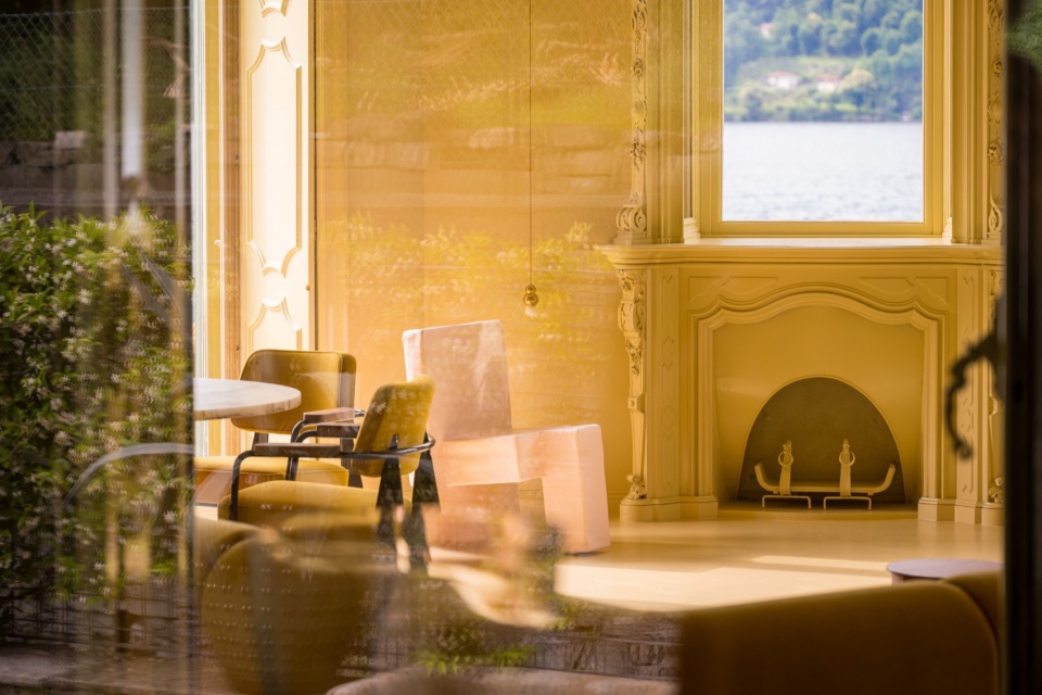 House on Lake Como by J MAYER H