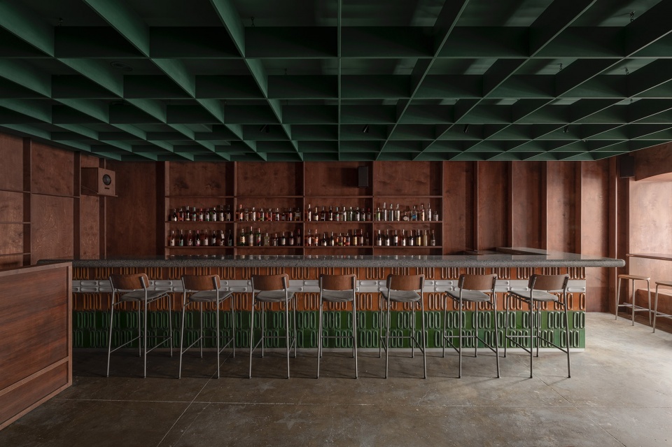 bursa bar by nastia mirzoyan