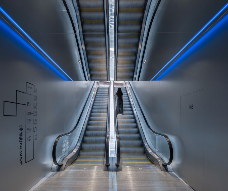 Beijing Road Yue Chao Building NEW IN Renovation Project by Atelier cnS CICADA ART