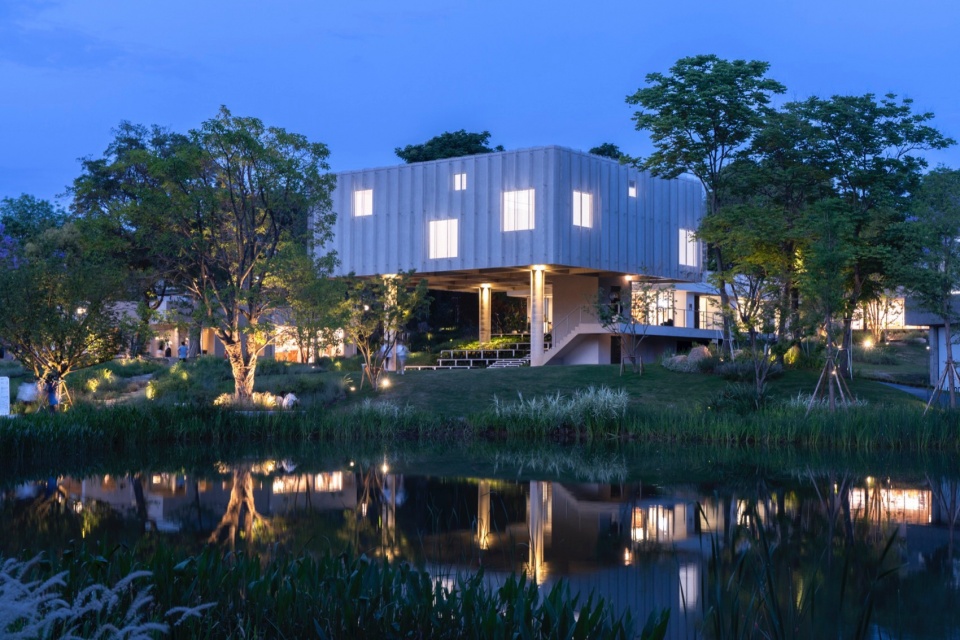 Luxe Lakes CPI SIGHT Art Center China by VARI Design