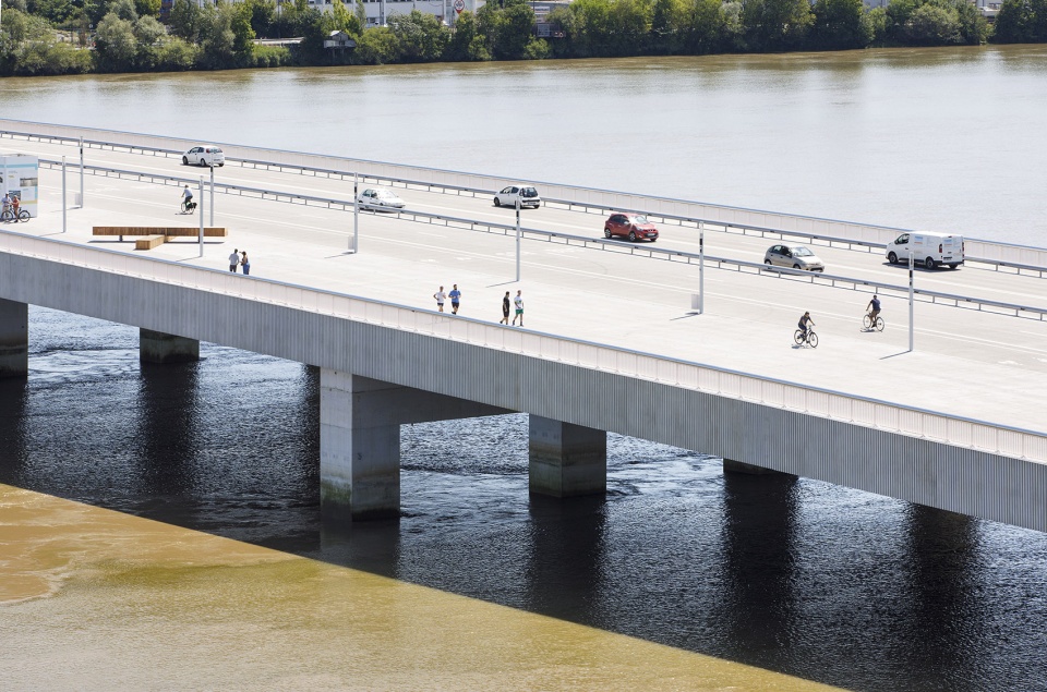 simone veil bridge by oma