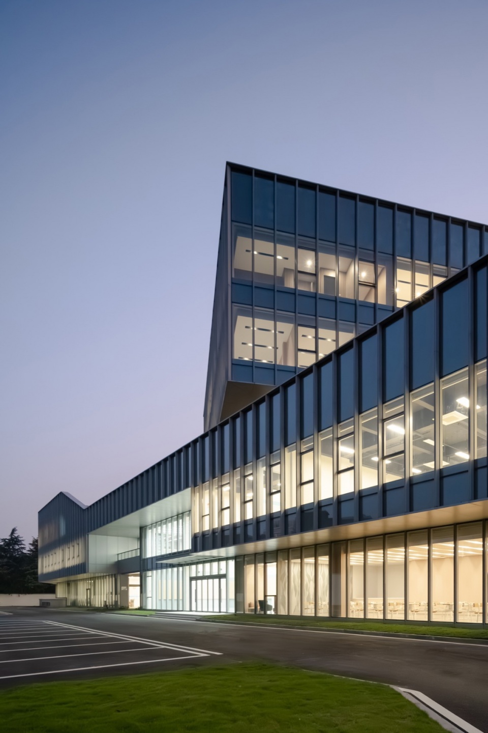 zhejiang zhongda technology office complex by bcbd