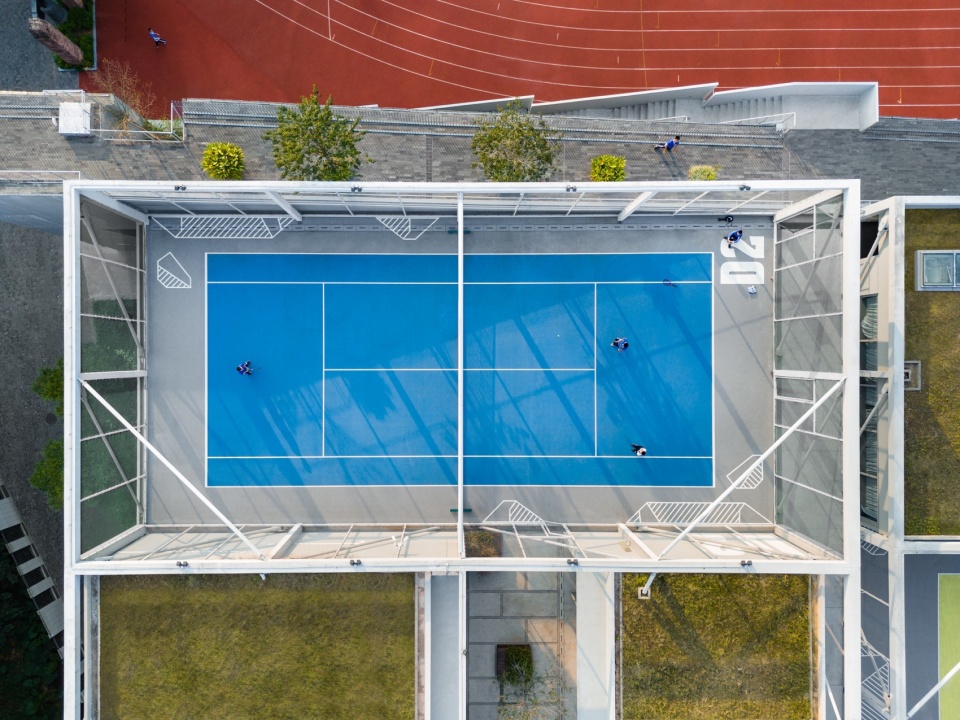 New Sports and Arts Centre of Hongling High School by O office Architects