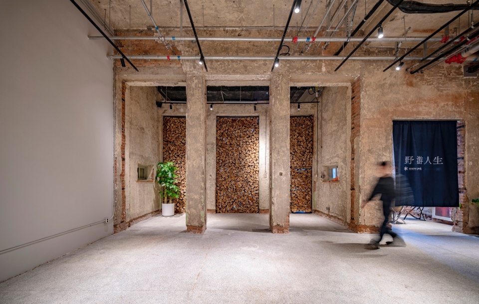 Snow Peak Beijing Zhongguancun Flagship Store by Hongshi Design