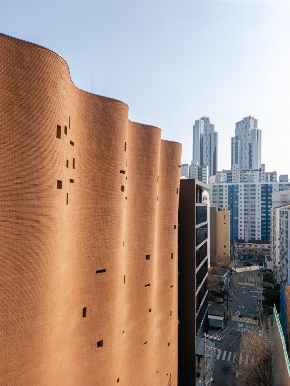 W MISSION Behet Bondzio Lin Architekten