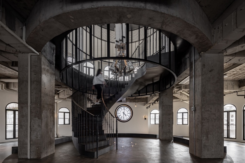 The Circle of Min Zhong Le Yuan China by Basistudio