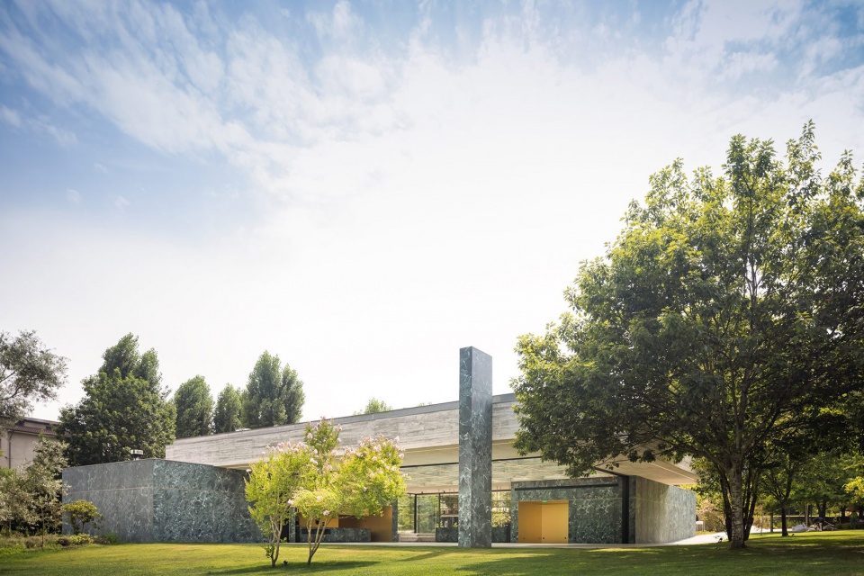 pavilion in the garden by spaceworkers