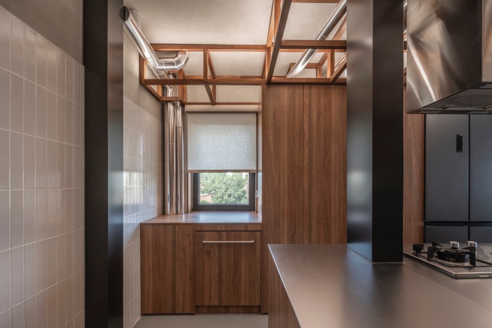 wang jing apartment by luo xiuda