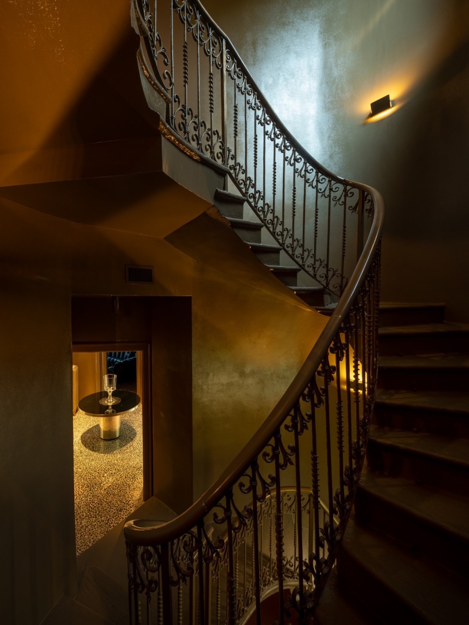 House on Lake Como by J MAYER H
