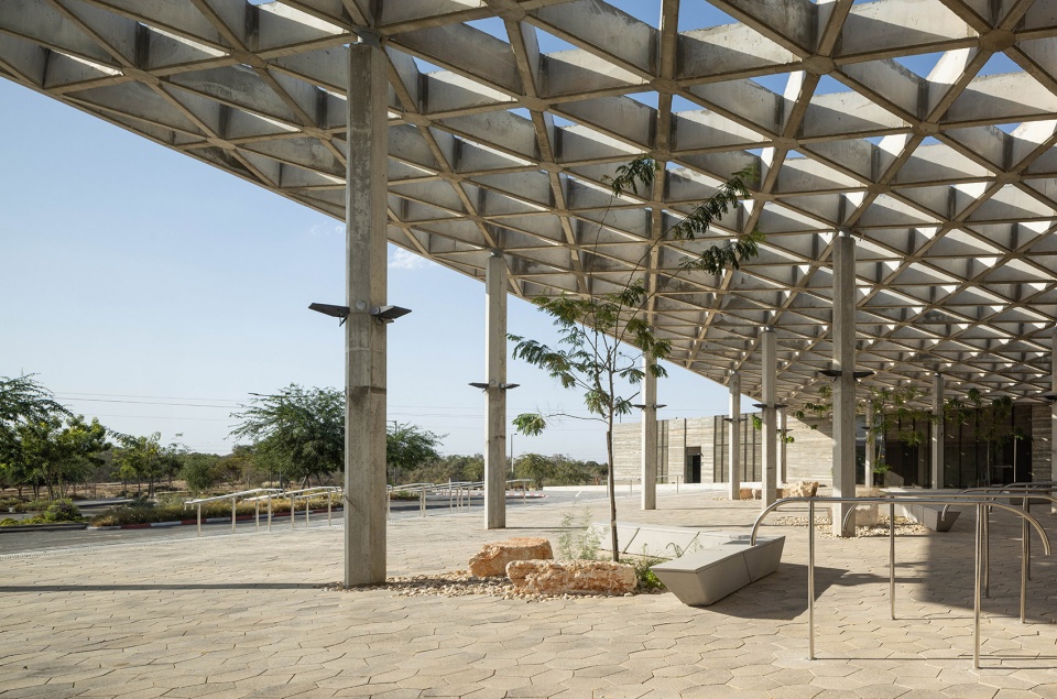midbarium by a lerman architects