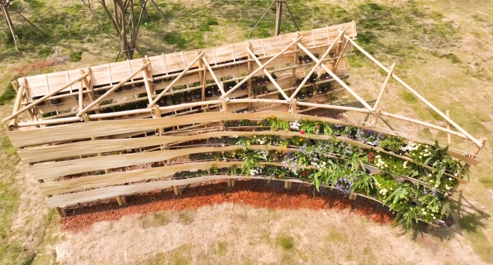 Eastern Fences by Beijing Forestry University Atelier Folie