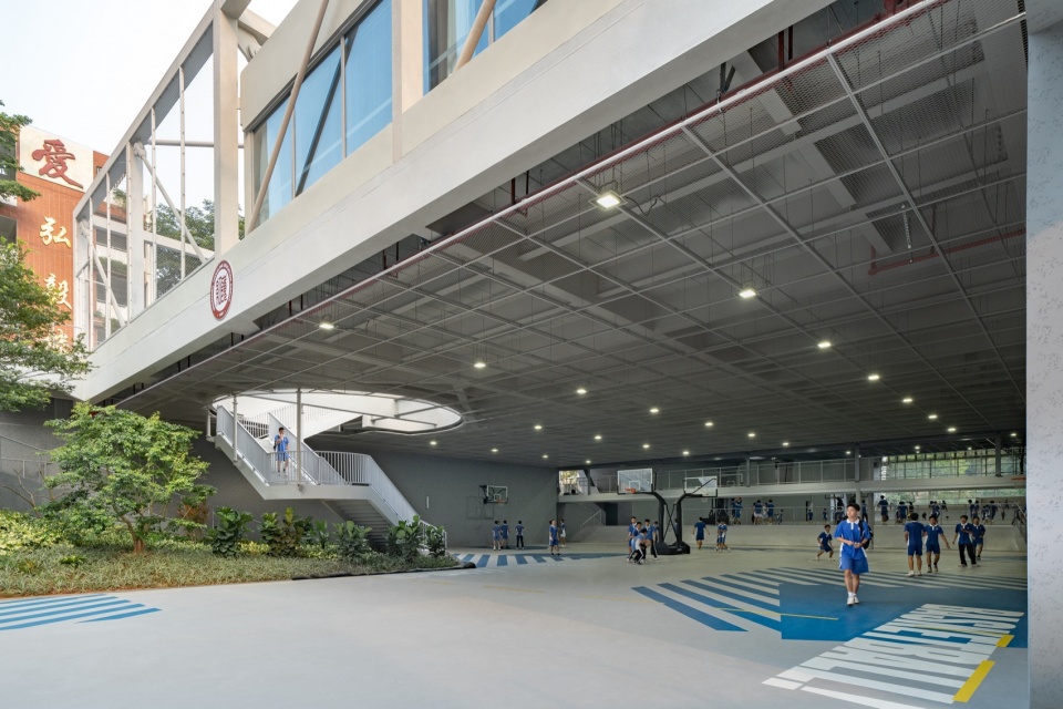 New Sports and Arts Centre of Hongling High School by O office Architects