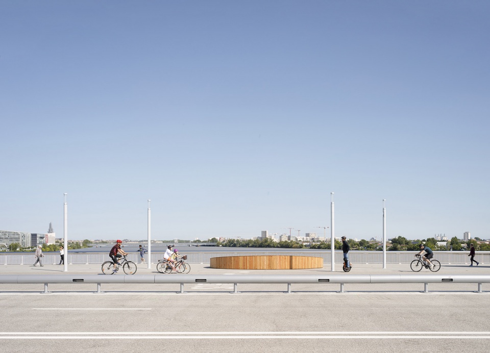 simone veil bridge by oma