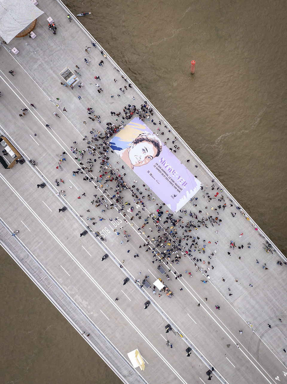 simone veil bridge by oma