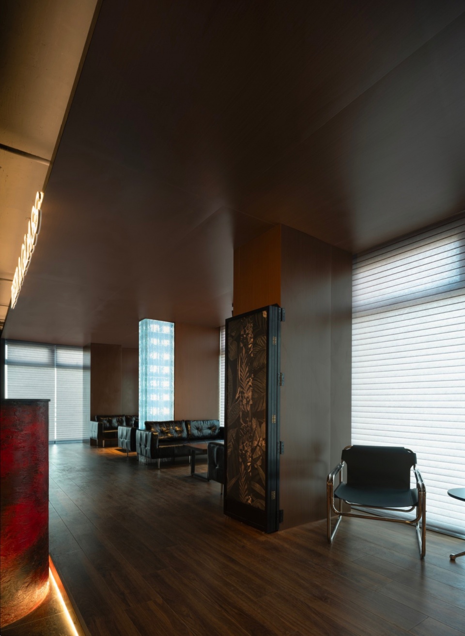 beer glass bar by time corner space design