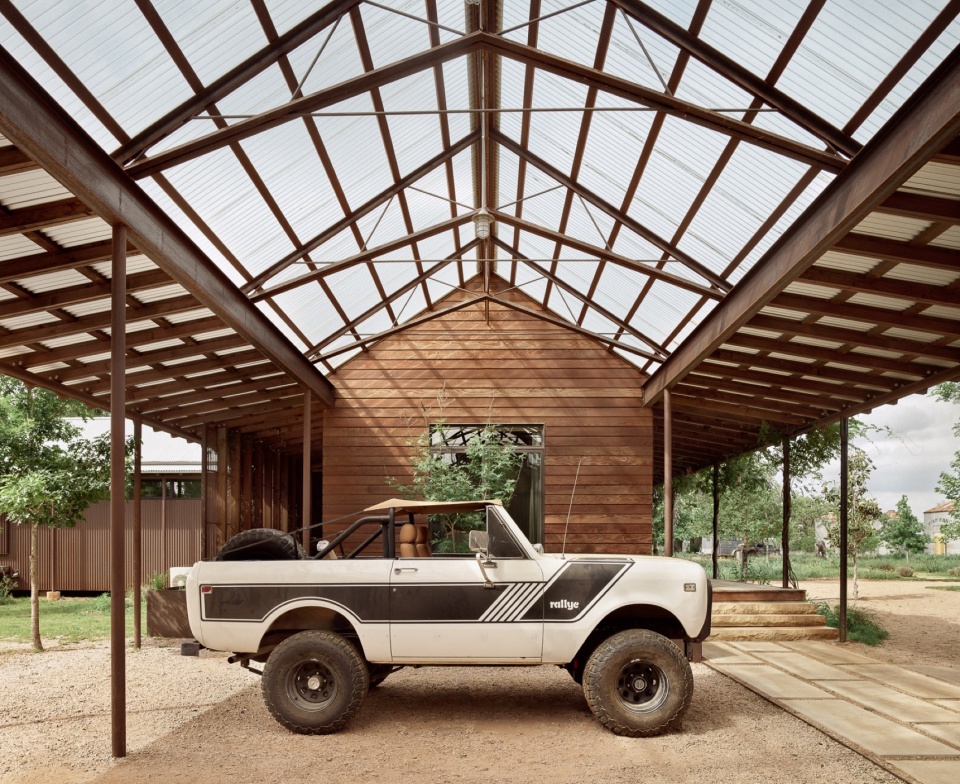 roam ranch by baldridge architects