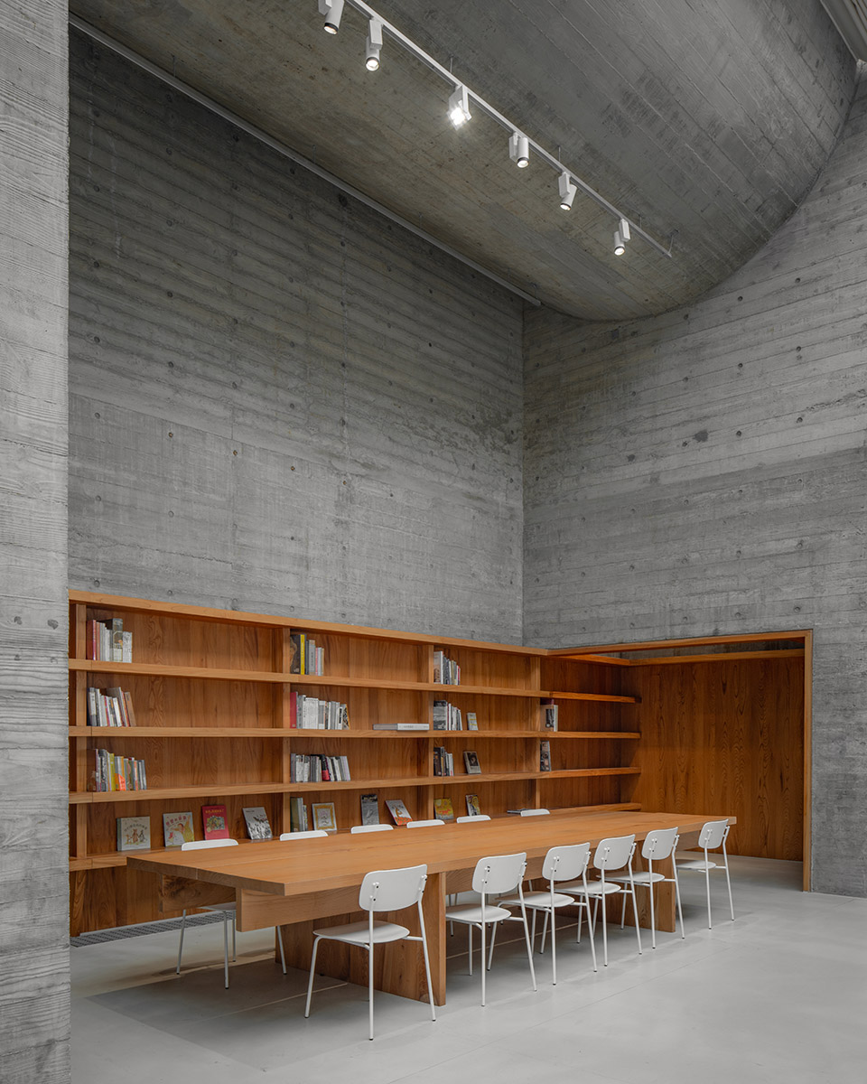 ginkgo gallery by more architecture