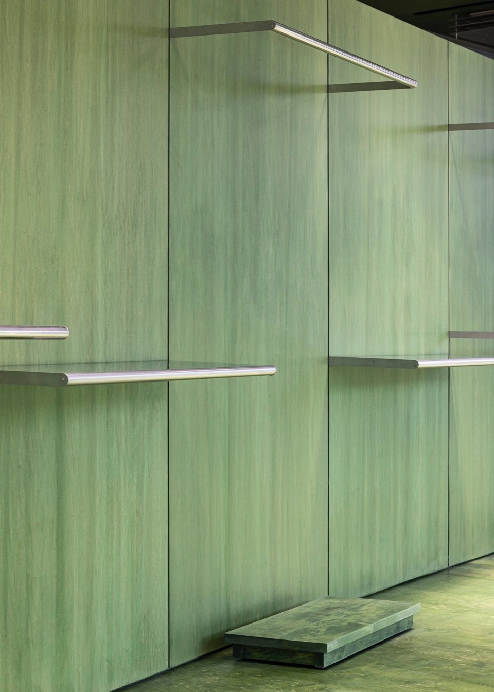 mardi mercredi daikanyama by creative studio unravel
