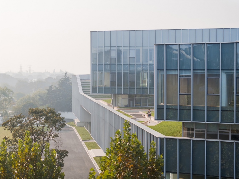 zhejiang zhongda technology office complex by bcbd
