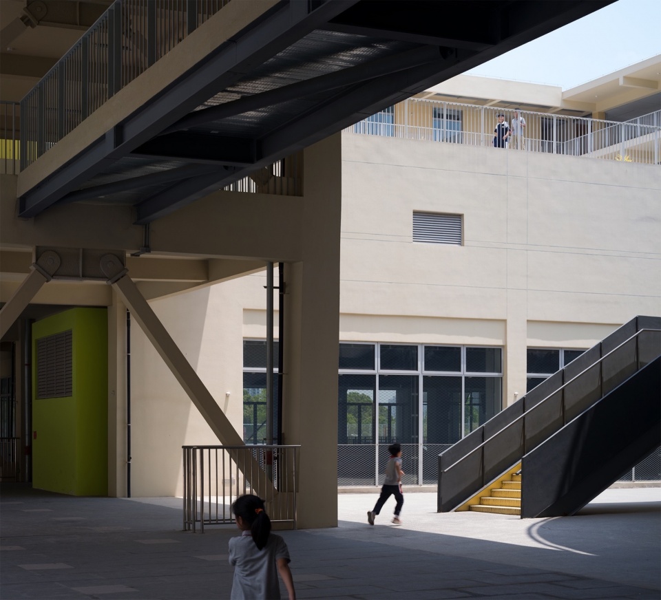 Xianlin Hubei Middle School China by Yanfei Architects