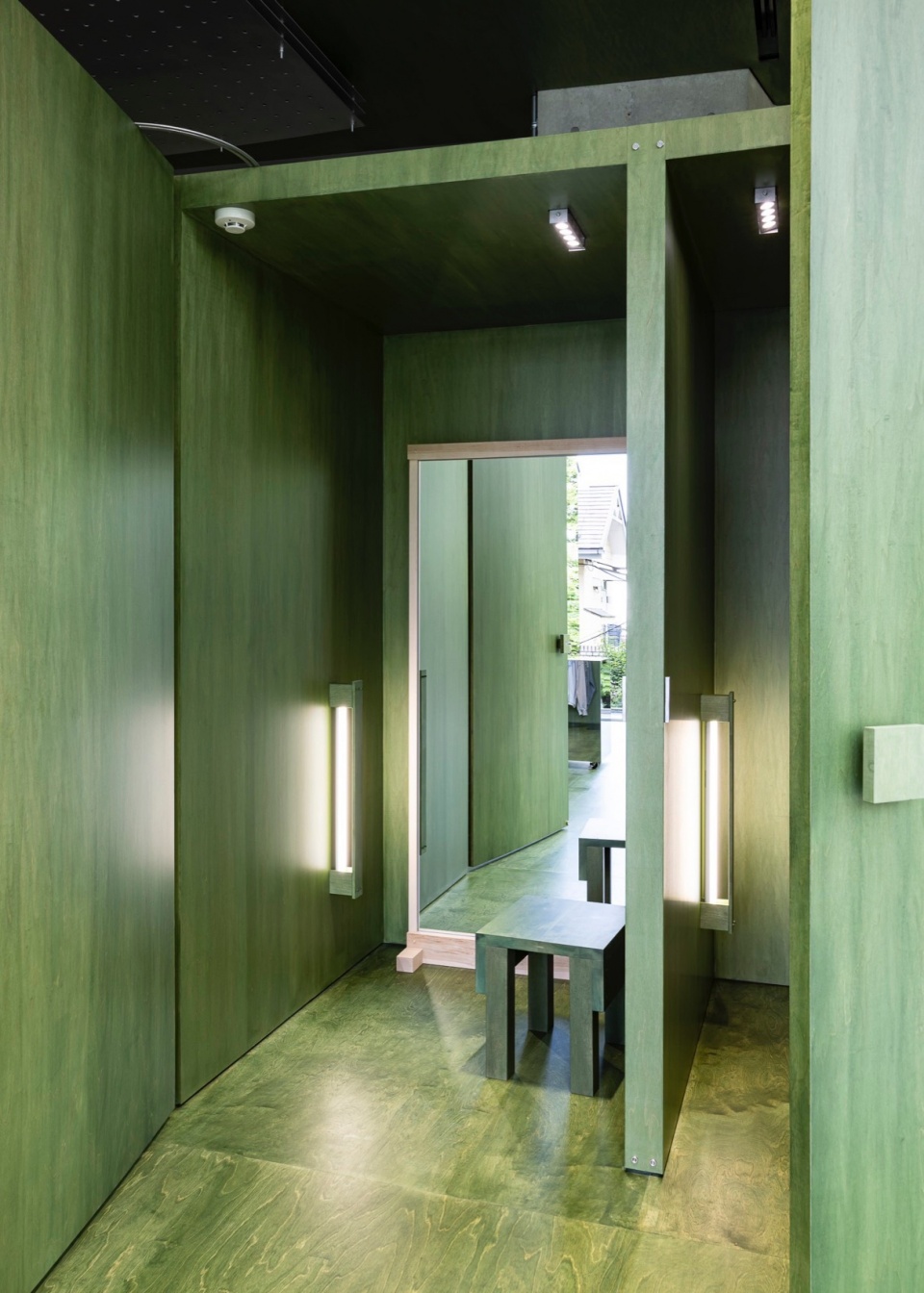 mardi mercredi daikanyama by creative studio unravel