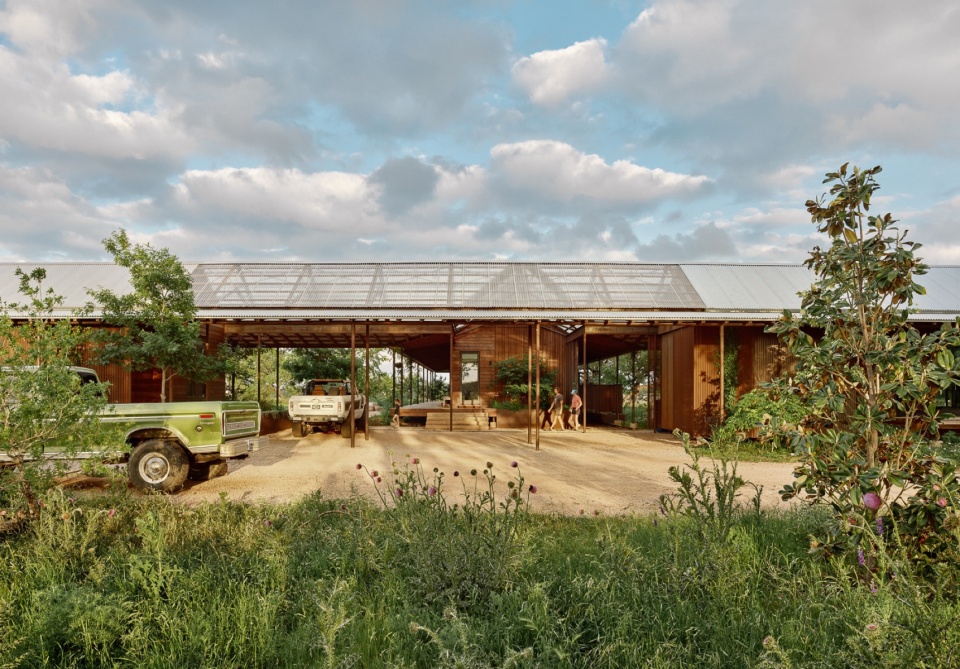 roam ranch by baldridge architects