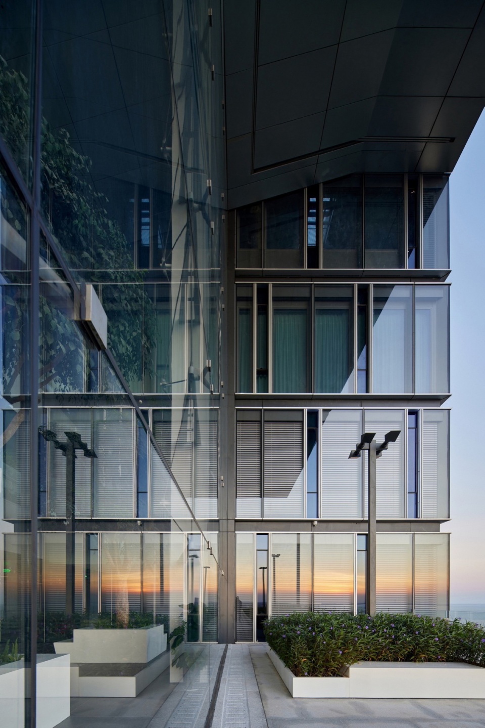Hainan Energy Trading Building ©MLee Studio