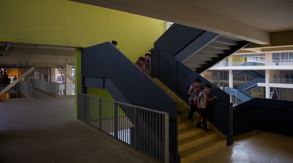 Xianlin Hubei Middle School China by Yanfei Architects