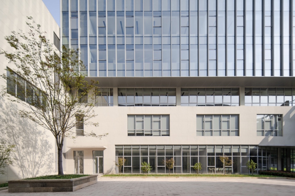 zhejiang zhongda technology office complex by bcbd