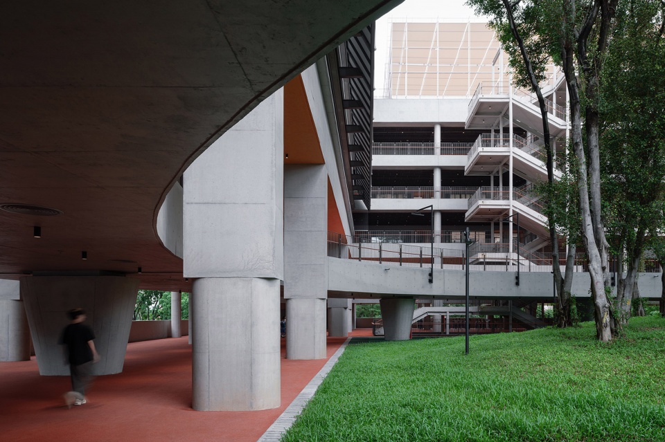 lai yuen foreign language primaray school by vector architect