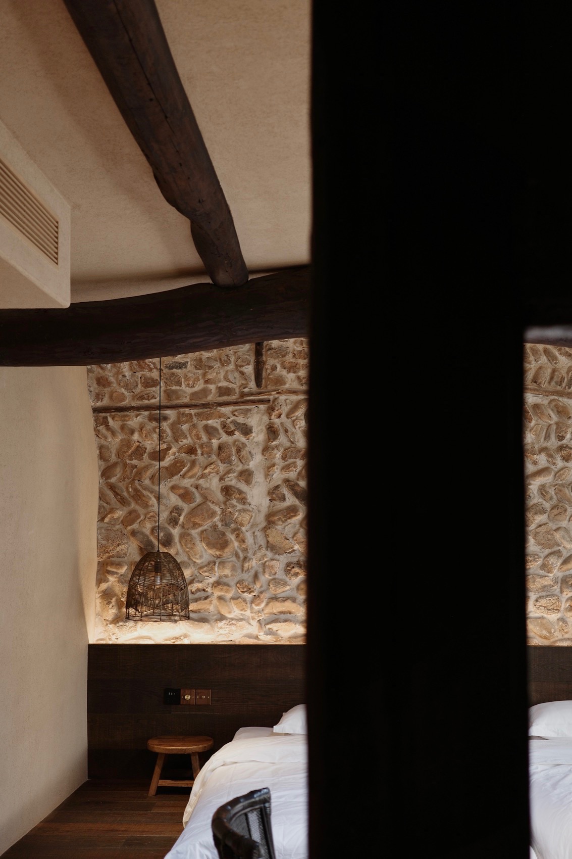 No. 2, 4 & 5 of Yanshan Inns by Hangzhou Guantang Interior Design Co ...