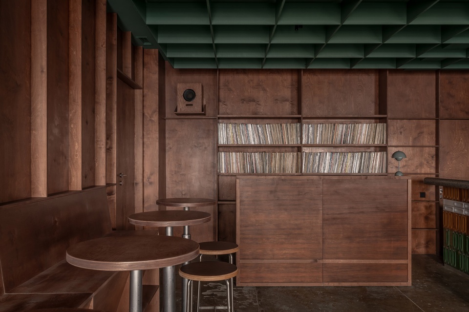 bursa bar by nastia mirzoyan