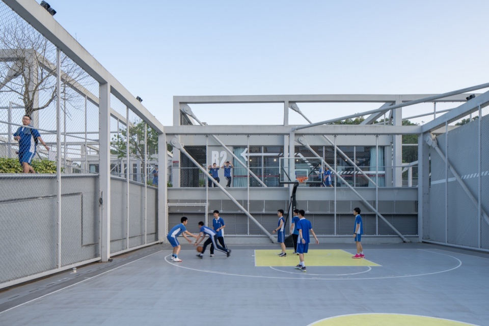New Sports and Arts Centre of Hongling High School by O office Architects