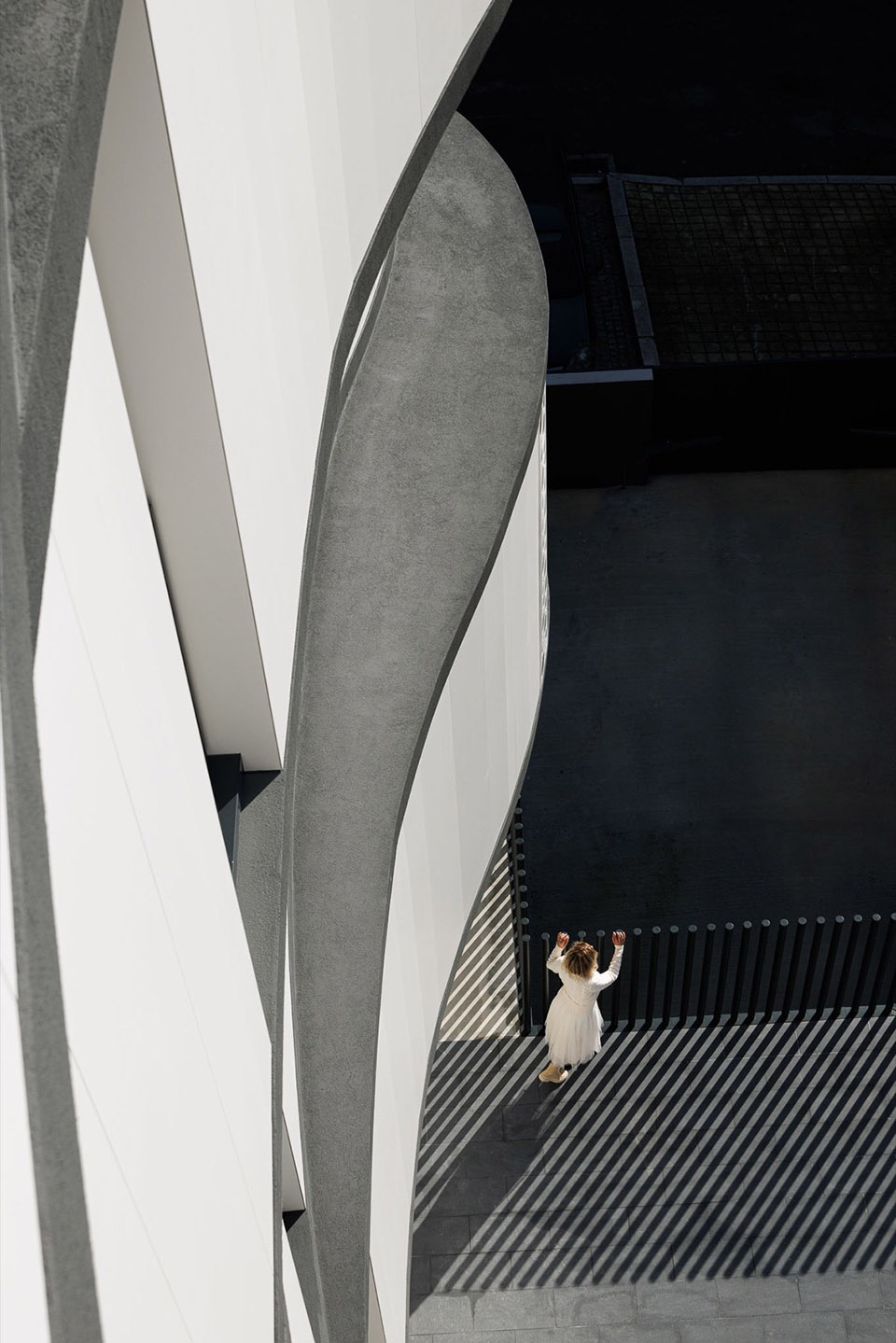 Sense Building Design Sense 100 Building by Sandra Micaela Casinha architects - 谷德设计网